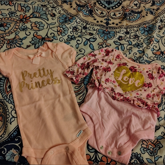 Girls bundle shirts - Picture 2 of 3